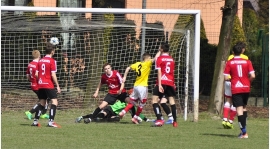 U-17:Juniorzy młodsi rozbijają lidera z Paszkówki aż 7 do 1