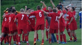 Dwa wyjazdy do dwóch liderów