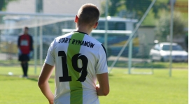 Pewne zwycięstwa Juniorów oraz Juniorów Młodszych w Jasienicy Rosielnej