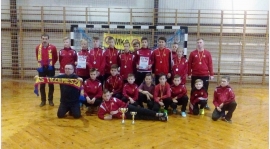 Trampkarze MKS z Pucharem Burmistrza