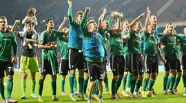 Trzy punkty jadą do sto(L)icy. Legia liderem!