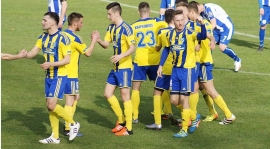 KS Krapkowice - MKS Pogoń Prudnik 2-1 (1-0)