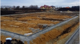 Powoli powstaje nowe boisko dla Polonii!