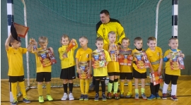 Grali chłopcy z rocznika 2013