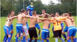 Zawisza Sienno - Broń Radom 0:15
