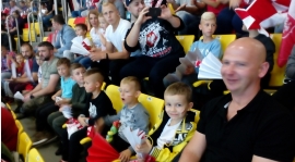 Żaki sparingowo w Sianowie oraz kibicowsko na meczu Polska-Węgry
