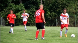 Seniorzy: Wygrana w Lubniu. Hat trick Kamila Antkiewicza