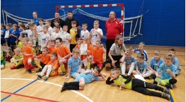 Podium orlików SP 10 w Świątecznym turnieju!