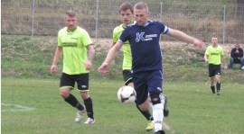 GKS Błękitni Korona - KS Euro-Car Wrzesina 4:2 (1:1)
