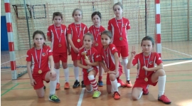 Drużyna dziewczynek v-ce mistrzem MZPN