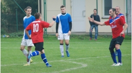 SENIORZY: Wspaniała 2 połowa pozwoliła obronić 3 punkty !