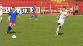 Kanonada juniorów z Huraganem