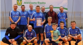 CHAOS Witków z Pucharem Burmistrza