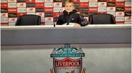 Wuju leci do Liverpoolu