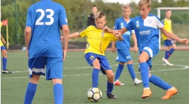 UKS LECHIA DZIERZONIÓW - AP BRZEG DOLNY 10:1(3:0)