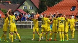 Pierwszy mecz ligowy ( wiosna - 16 kolejka ) Sudety Giebułtów - Sparta Zebrzydowa