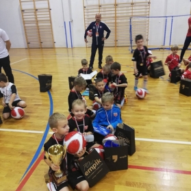 II miejsce w halowym turnieju Mikołajkowym o Puchar Poseł Ewy Kozaneckiej