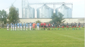 Seniorzy: Orzeł Pawonków 6 - 1 (3-0) Promień II Glinica