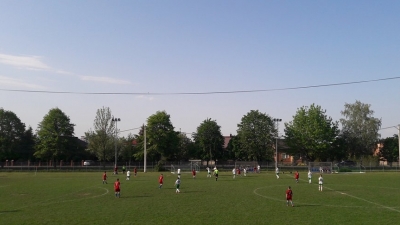 Drużyna z Niebylca wysoko pokonuje juniorów Brzegu