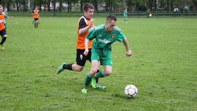 Niechętny podział punktów: Żurawianka 3:3 Leśnik