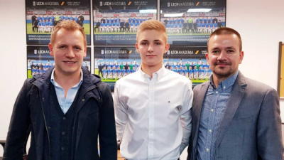Jakub Niewiadomski podpisał kontrakt z Lechem Poznań