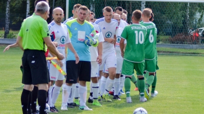 Zdjęcia z meczu Strzelec- Samtel Zbydniów