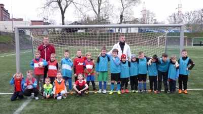 Najmłodsi wygrywają w sparingu: UKS SMS Łódź - Włókniarz Łódź 5 - 6