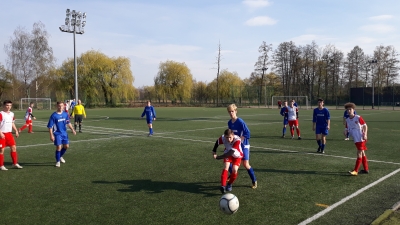 JUNIORZY WYGRALI Z OCHOJCEM