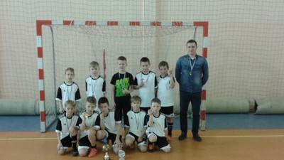 UKS WYGRYWA W BARCZEWIE !!!