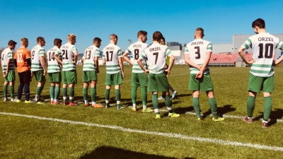 U19: Juniorzy starsi nie dali rady liderowi