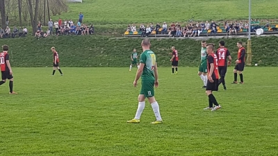 KS Iskra - Jedność Niechobrz 0-3