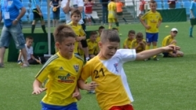 TURNIEJ W JODŁOWNIKU ŻAKI - ORLIKI
