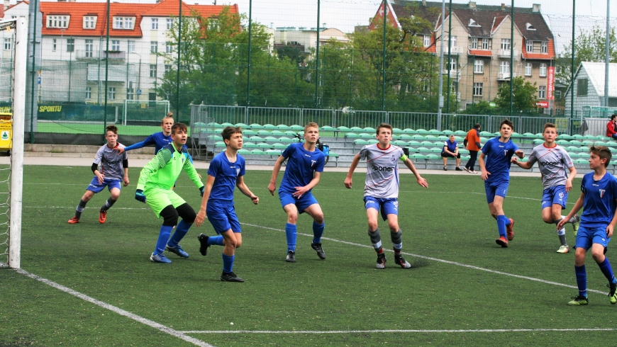Pomorzanin Toruń - BKS Bydgoszcz 3:0 (1:0)
