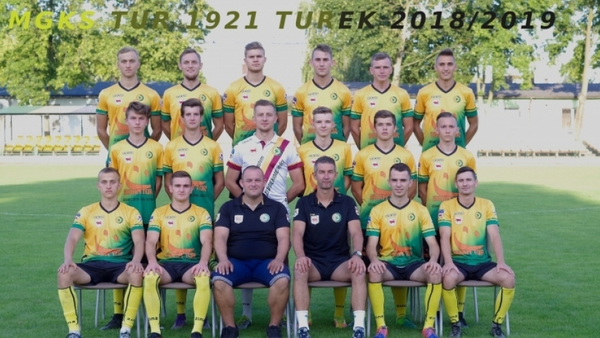 PRZEŁAMANIE W WILCZYNIE SENIORÓW MGKS TURE 1921 TUREK