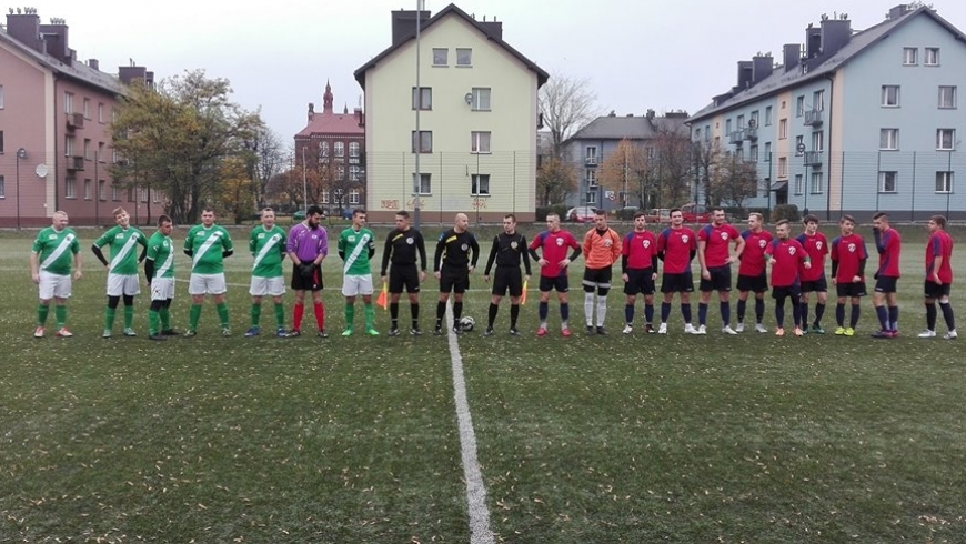 PUNKTY TRZY PO 61 MINUTACH GRY