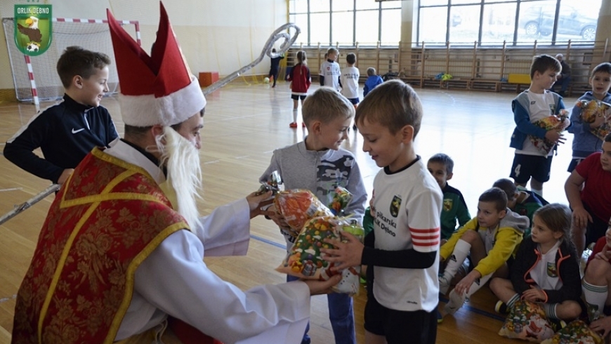Turniej Mikołajkowy żaków i skrzatów