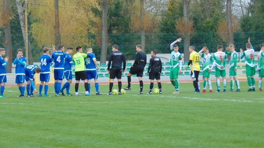 Przegrana juniorów.