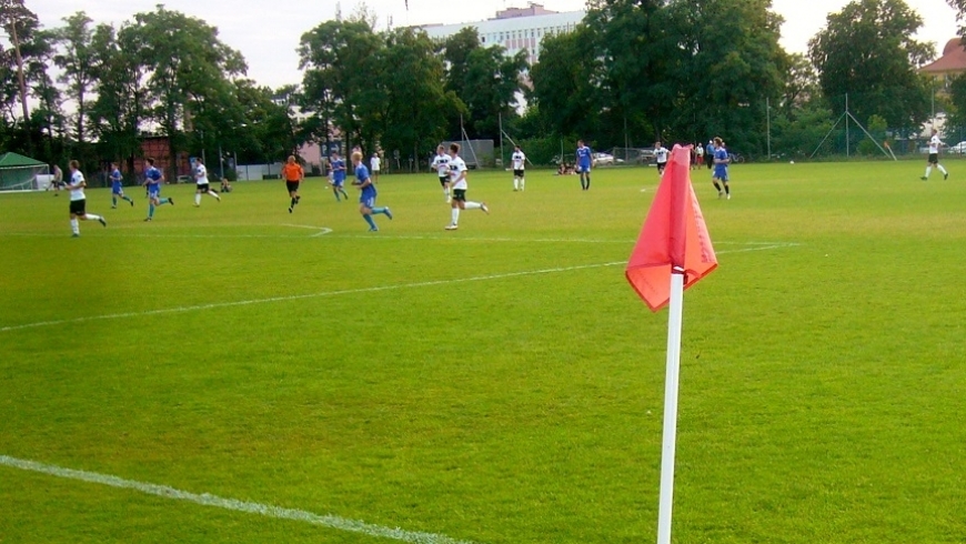 W trudzie ciężkich treningów sparingowa porażka