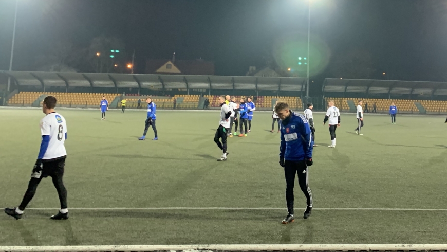 Pelikan mocniejszy w czwartym sparingu