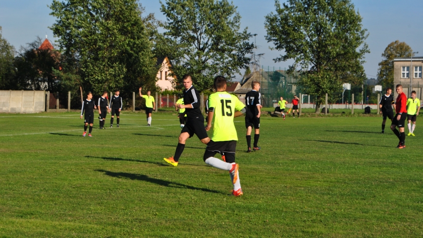 A klasa: LZS Kałków- Czarni Otmuchów 2:4 (1:1)