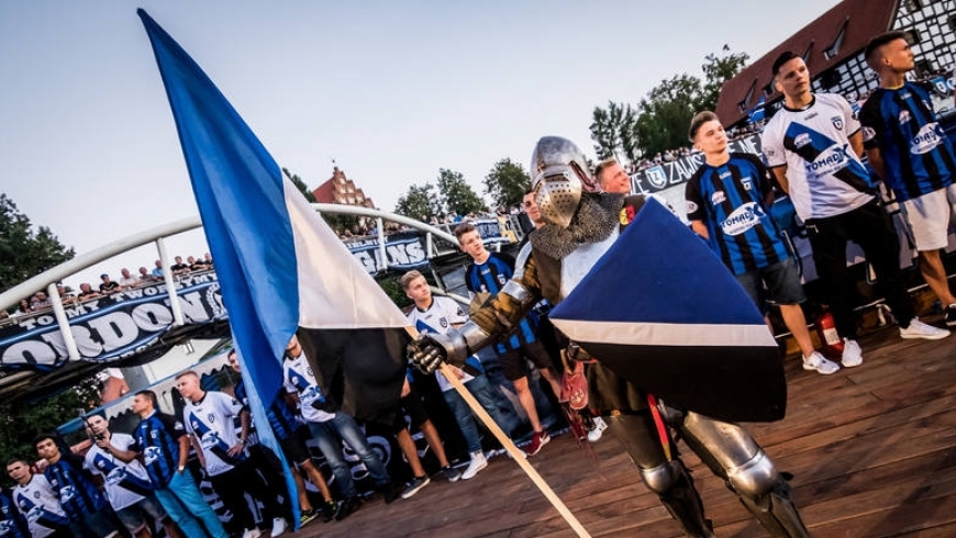PREZENTACJA DRUŻYNY SENIORÓW - CZWARTEK 09.08.2018 GODZINA 19:00
