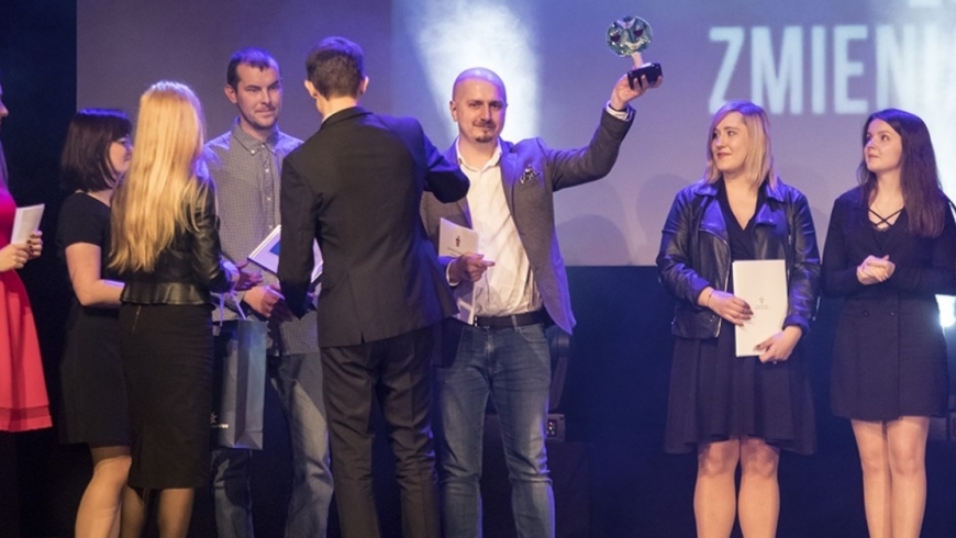 „Internet to nie wszystko, chodź na boisko!” Społeczną Akcją Roku!