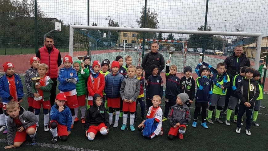 ROCZNIK 2012: Wygrana żaków Akademii w II turnieju Żaka F2 w Kłodawie