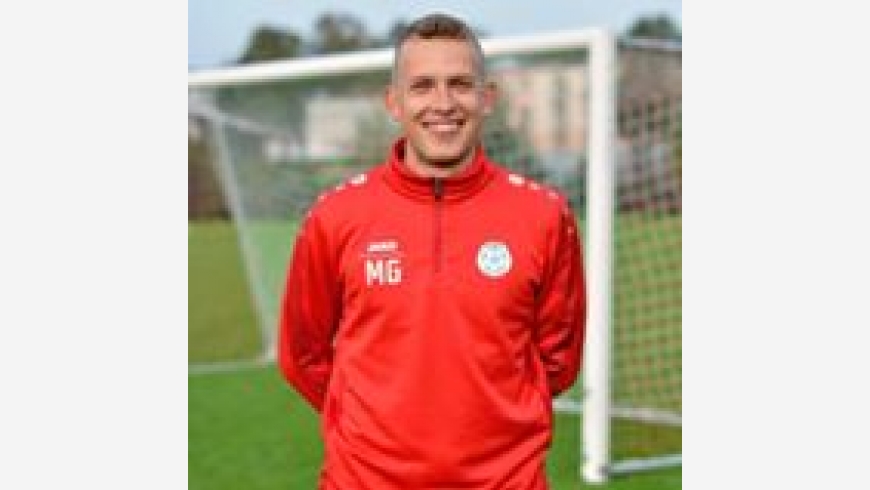 TRENER MATEUSZ GRZELA